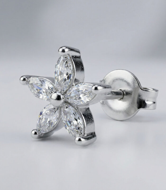 Five-Petal Flower Labret Stud