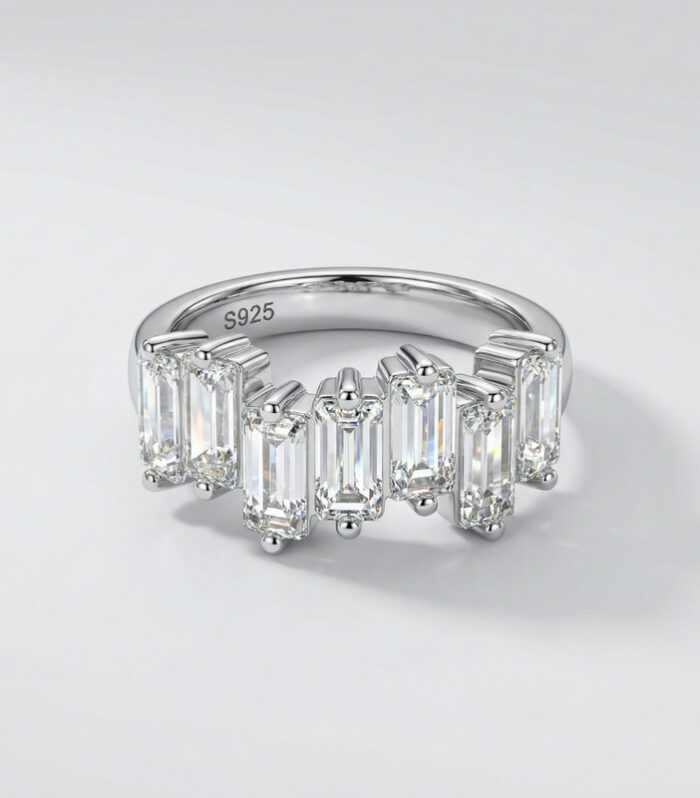 Baguette Cluster Huggie Ring